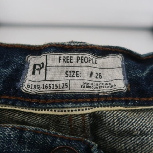 Free People Women's Slight Flare Jeans Size Waist 26 Inseam 26 Distressed Hem FF - Picture 2 of 5